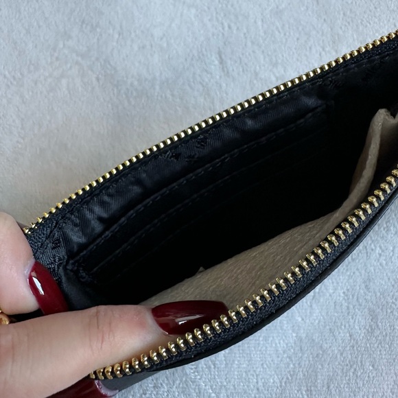 NWT Black Michael Kors Wristlet - Picture 6 of 8